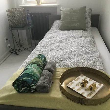 Glowna Osobowa Podjazd Homestay